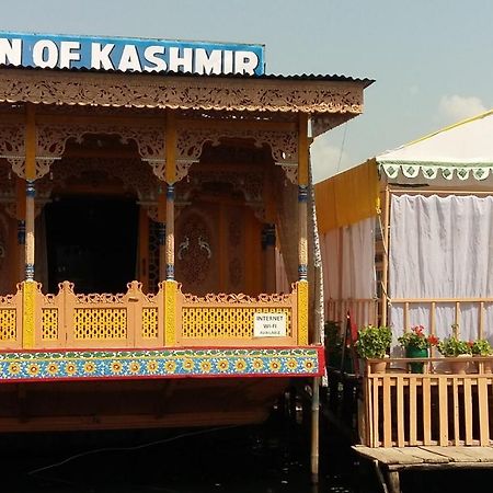 Houseboat Moon Of Kashmir Hotel Srinagar  Exterior photo